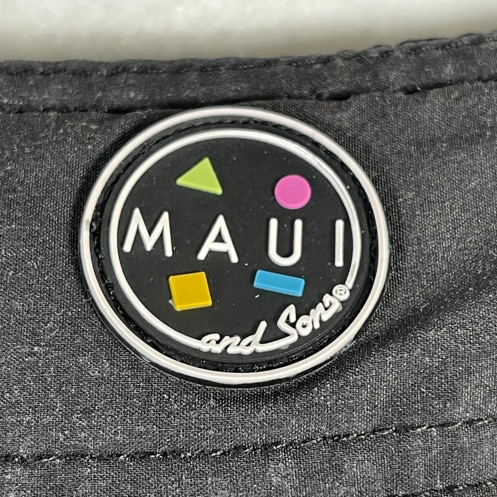 Maui and Sons Board Shorts Mens 38‎ Black Shark Striped 4 Way Stretch Surf Beach